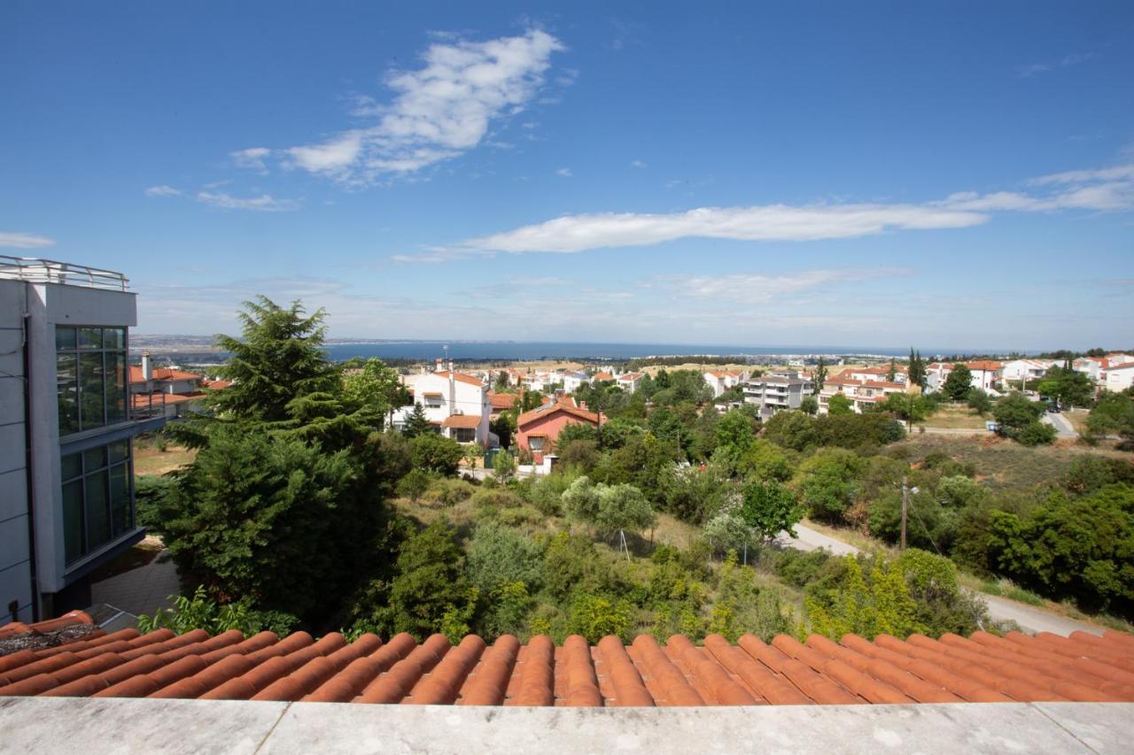 Τraditional Fully Detached Villa on a luxurious Hillock of Thessaloniki PANORAMA with its own Garden also for Family&Wedding gatherings&Kid's parties - under 13 Εξωτερικό φωτογραφία