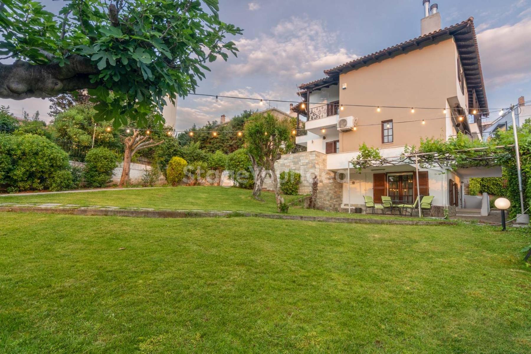 Τraditional Fully Detached Villa on a luxurious Hillock of Thessaloniki PANORAMA with its own Garden also for Family&Wedding gatherings&Kid's parties - under 13 Εξωτερικό φωτογραφία